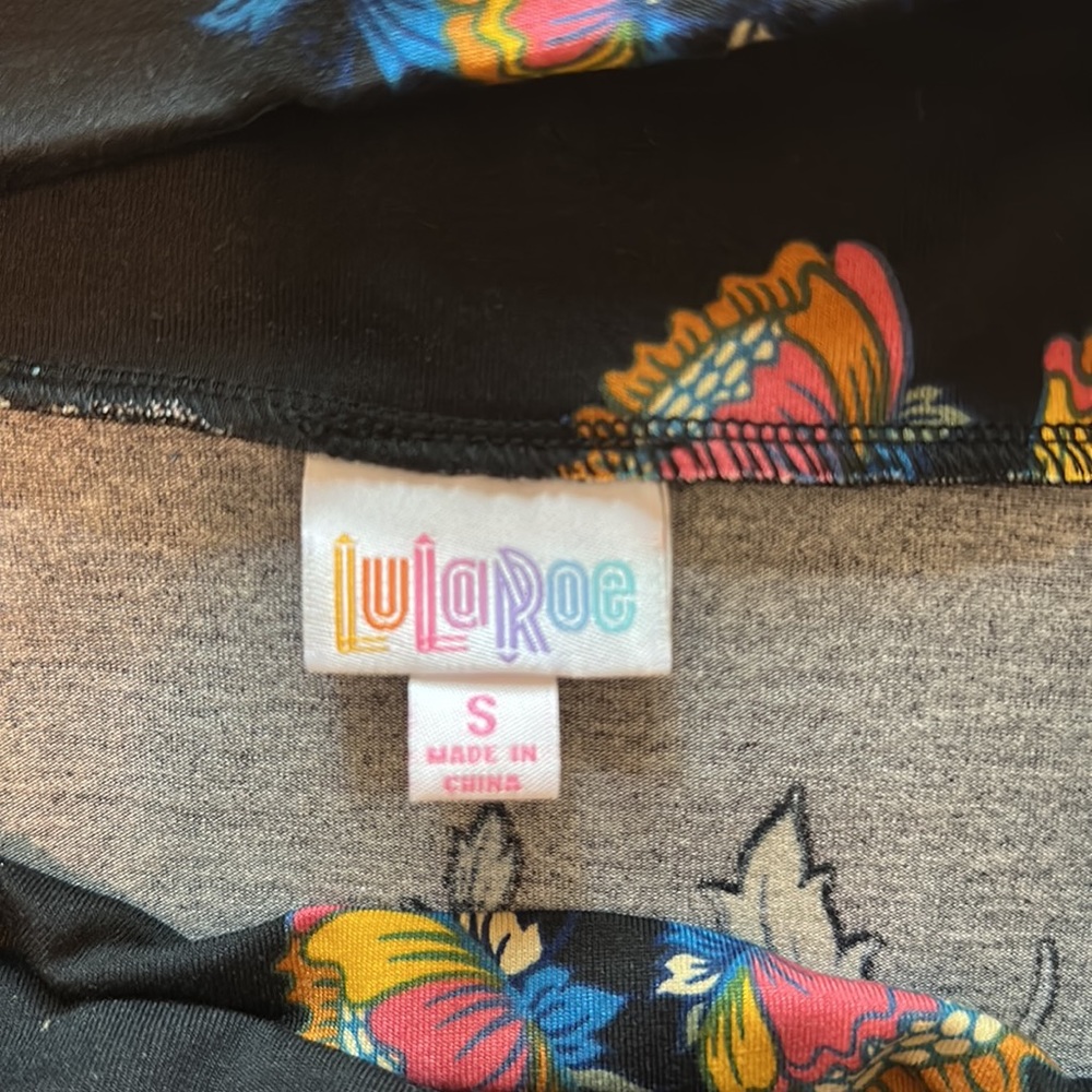 LulaRoe S - Picture 2 of 2